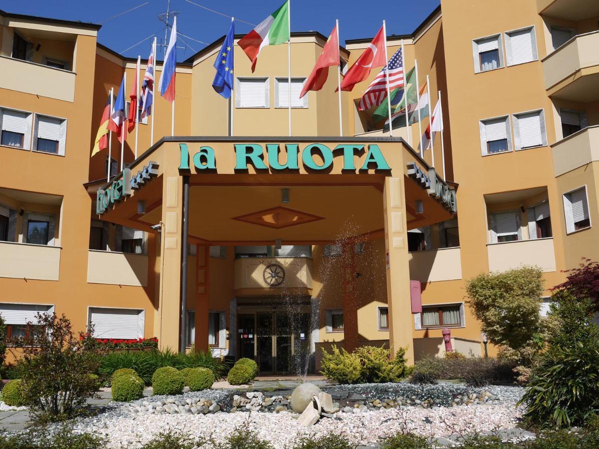 Pianfei Hotel La Ruota מראה חיצוני תמונה