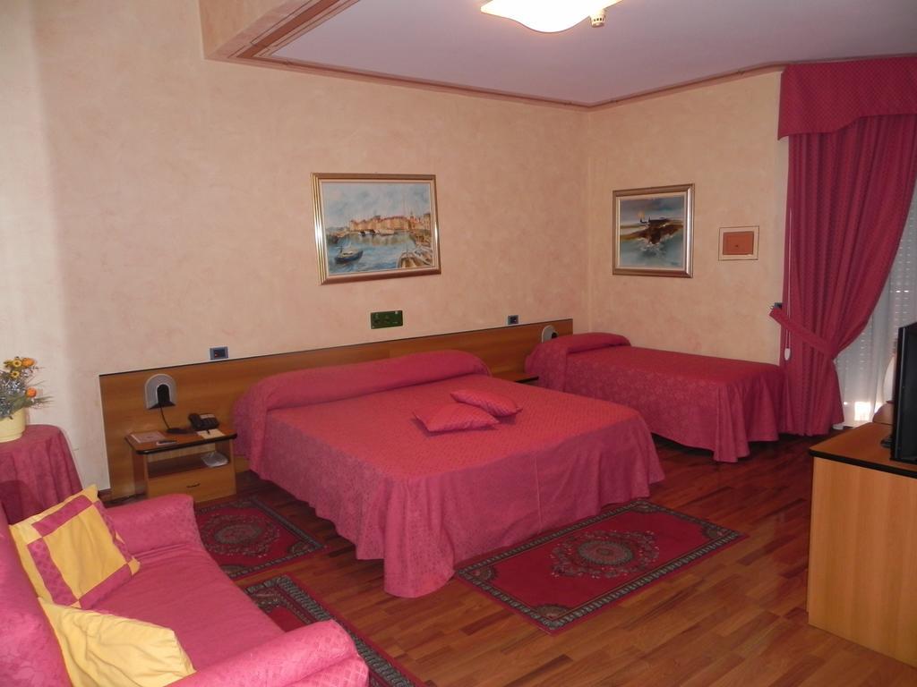 Pianfei Hotel La Ruota חדר תמונה