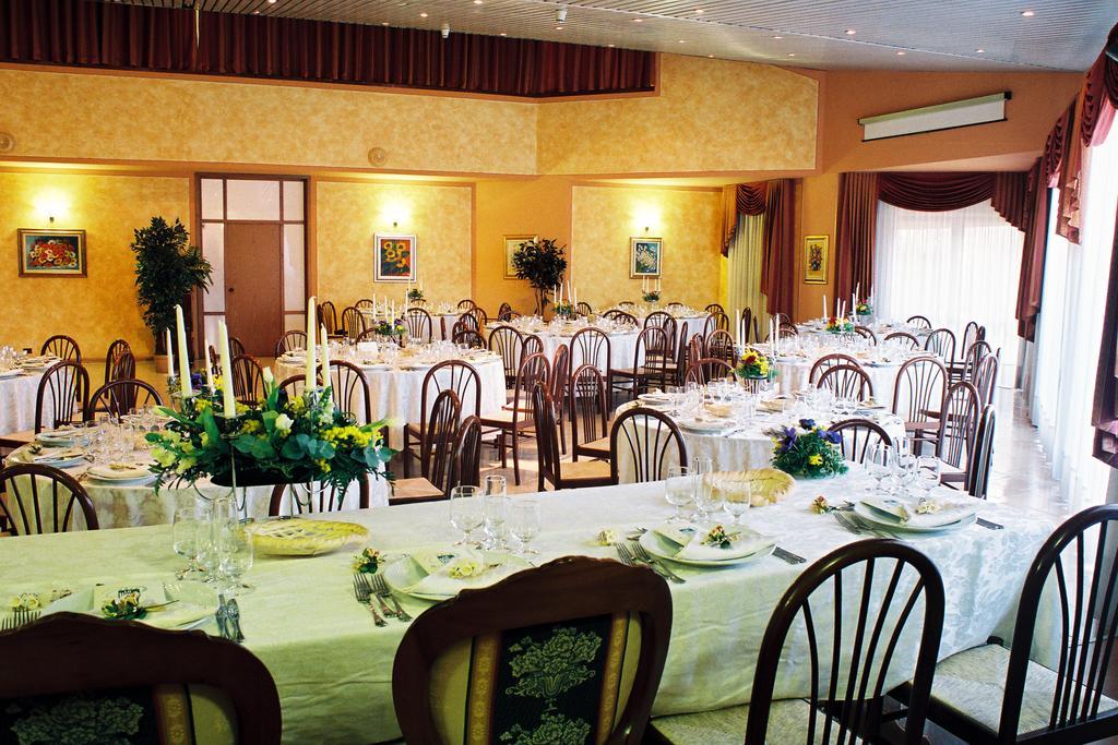 Pianfei Hotel La Ruota מראה חיצוני תמונה