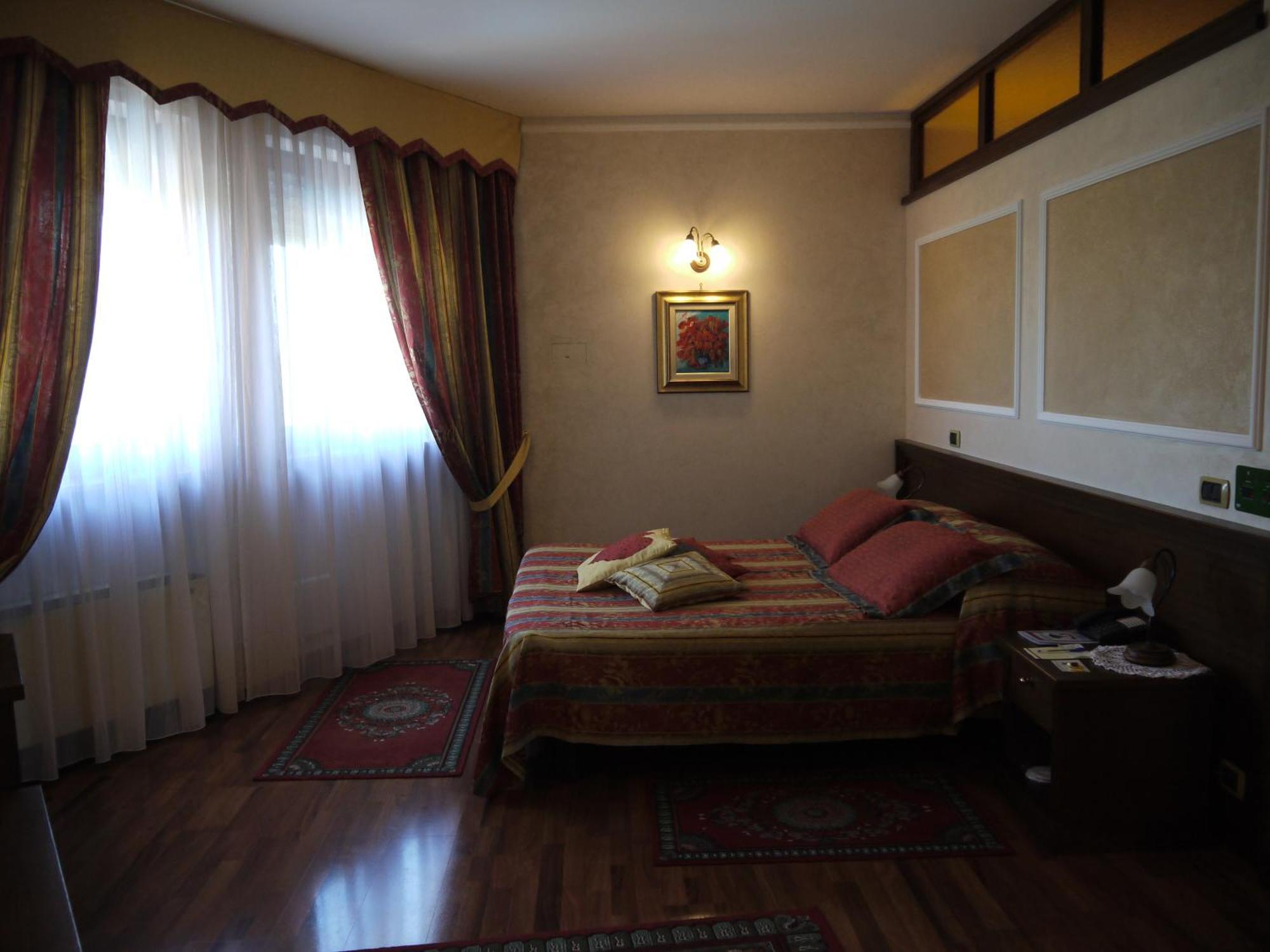 Pianfei Hotel La Ruota מראה חיצוני תמונה