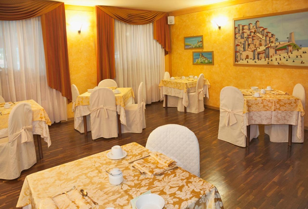 Pianfei Hotel La Ruota מראה חיצוני תמונה